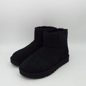 UGG Classic Mini II Black Ankle Boots Size 7